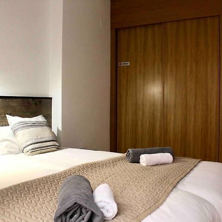 Апартаменты Downtown Jinetes Deluxe With Pool & Free Parking Малага Экстерьер фото